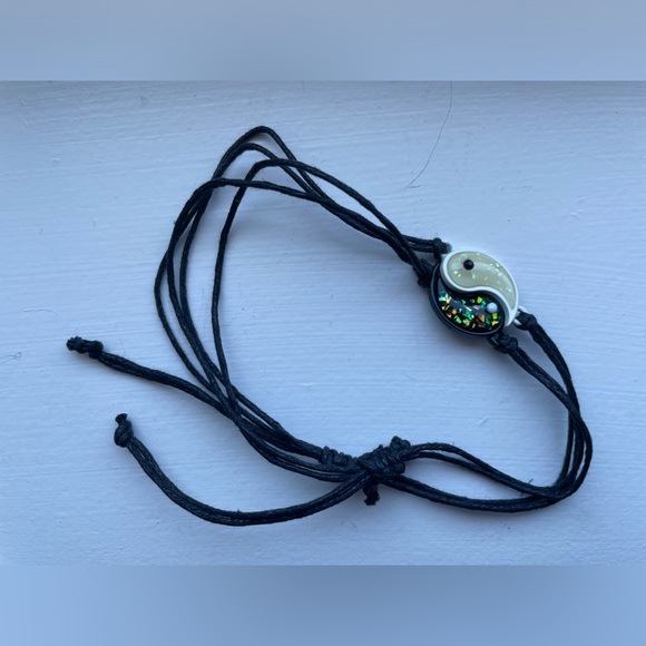 Matching Yin Yang symbol bracelet set - Picture 2 of 5